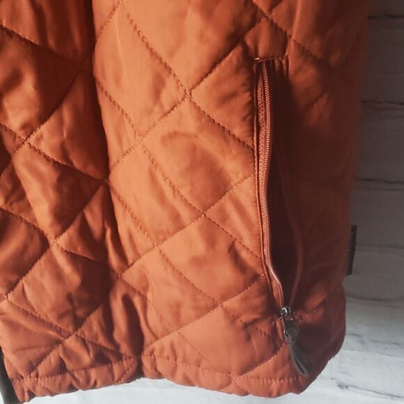 NWT Field and Stream Vest - Picture 5 of 8